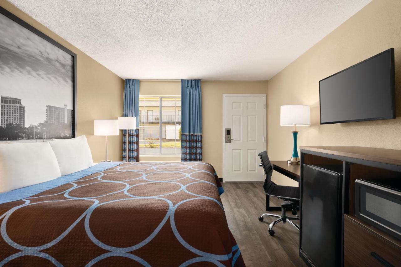 Super 8 By Wyndham Gulfport Biloxi Airport Motel Luaran gambar