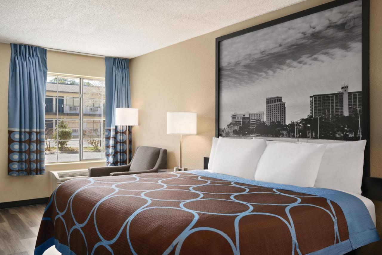 Super 8 By Wyndham Gulfport Biloxi Airport Motel Luaran gambar