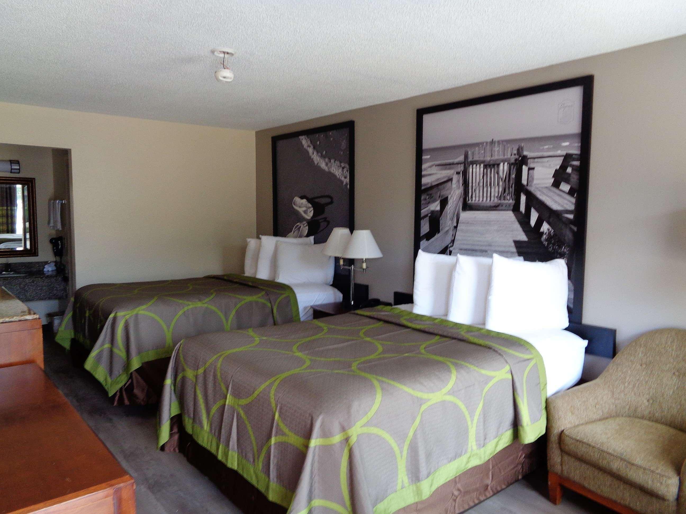Super 8 By Wyndham Gulfport Biloxi Airport Motel Luaran gambar