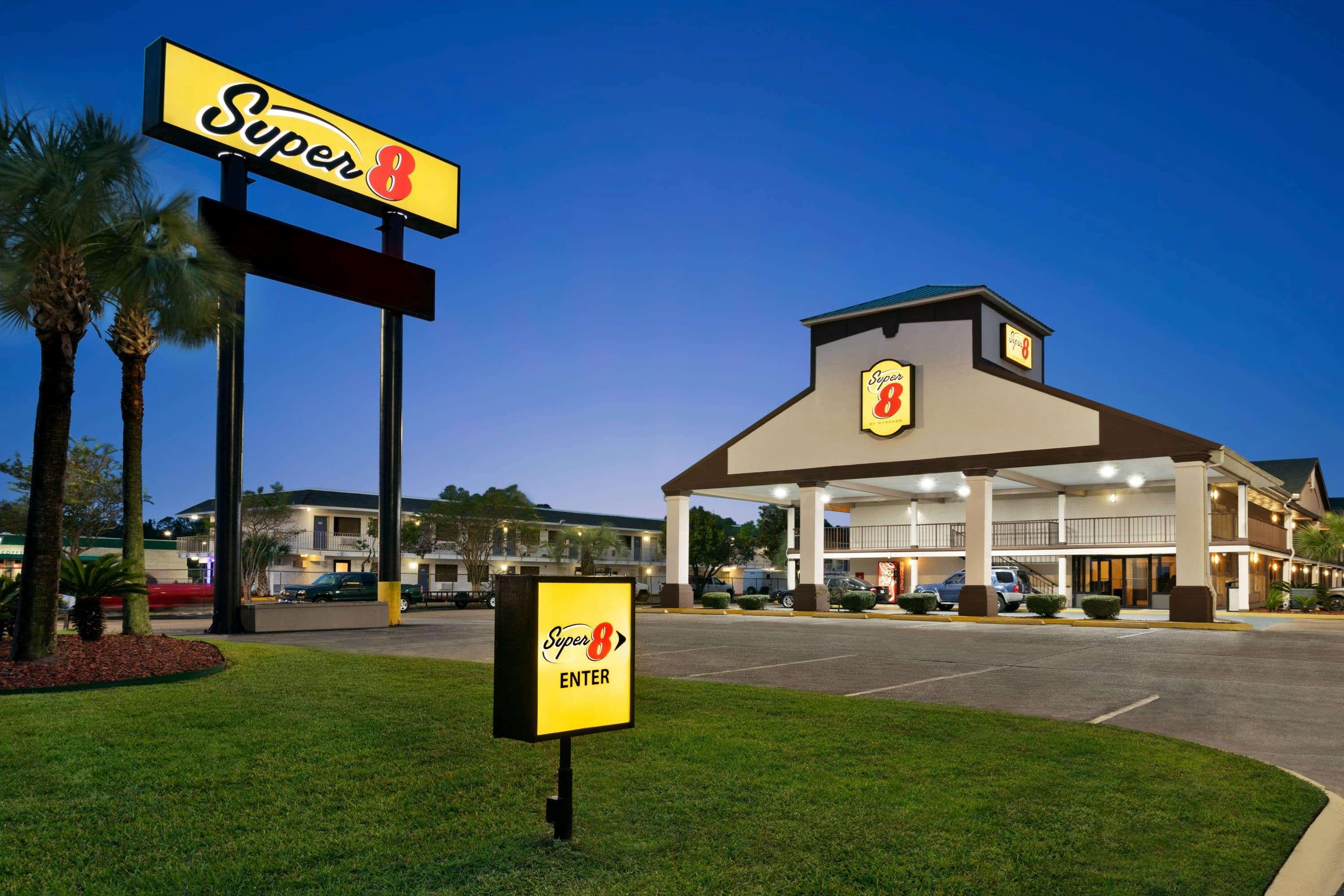 Super 8 By Wyndham Gulfport Biloxi Airport Motel Luaran gambar