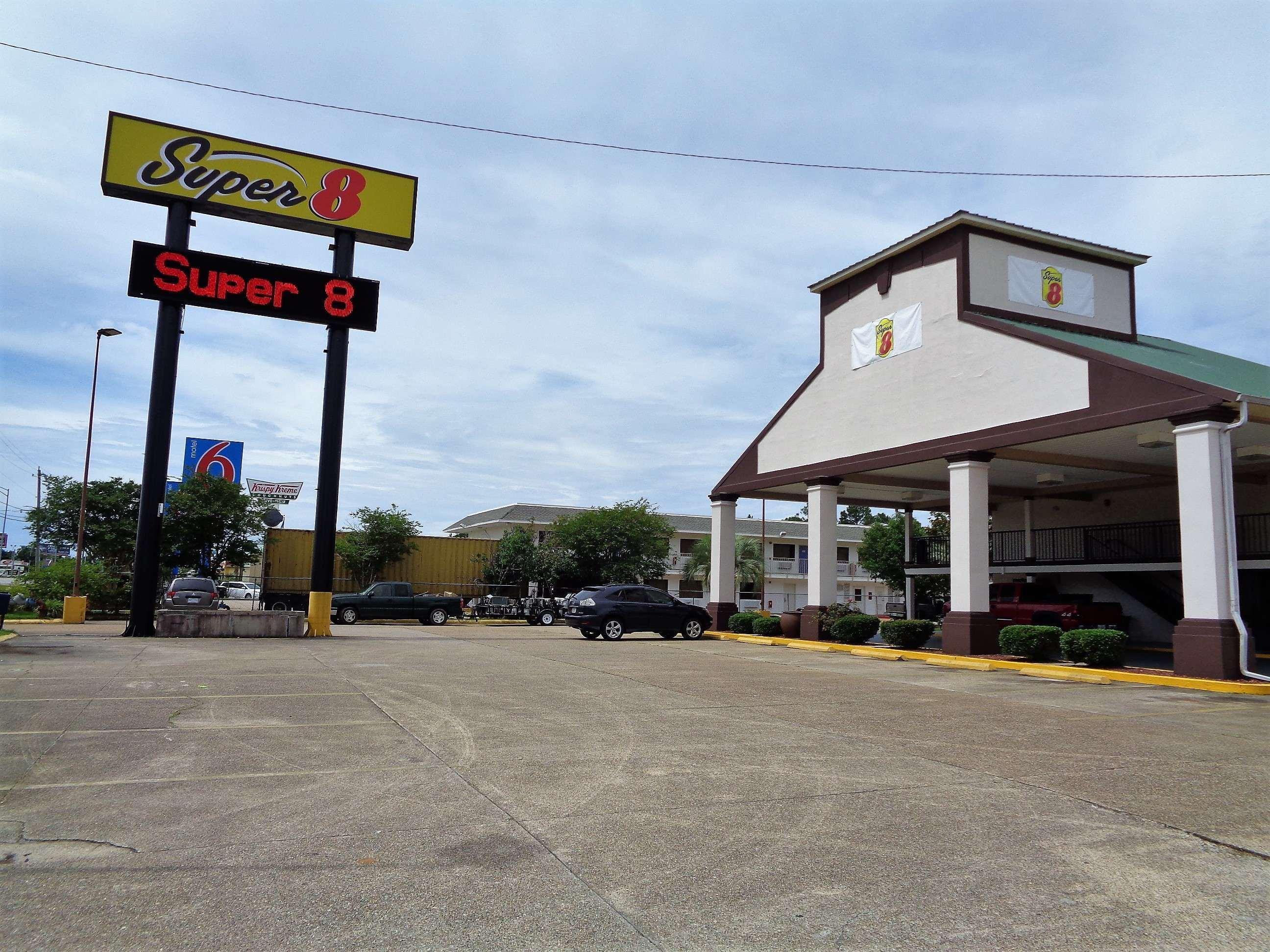 Super 8 By Wyndham Gulfport Biloxi Airport Motel Luaran gambar
