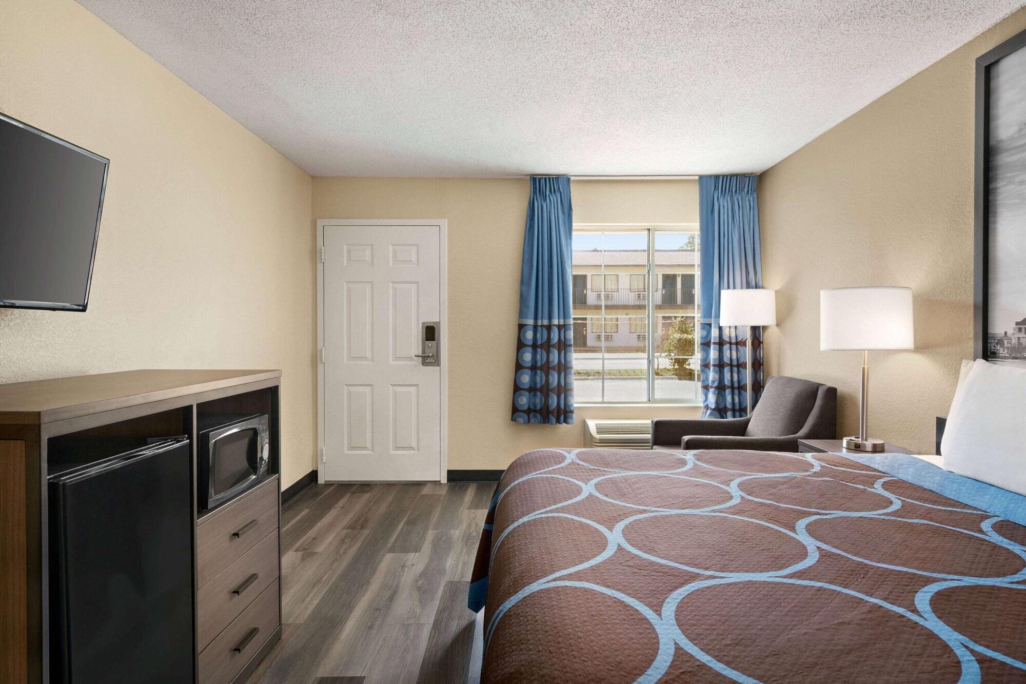 Super 8 By Wyndham Gulfport Biloxi Airport Motel Luaran gambar